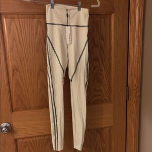 NWT Koral White and Black Leggings Small